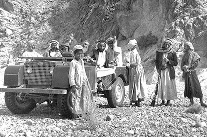 LAND ROVER JOURNEY INTO THE MAUNTAINS